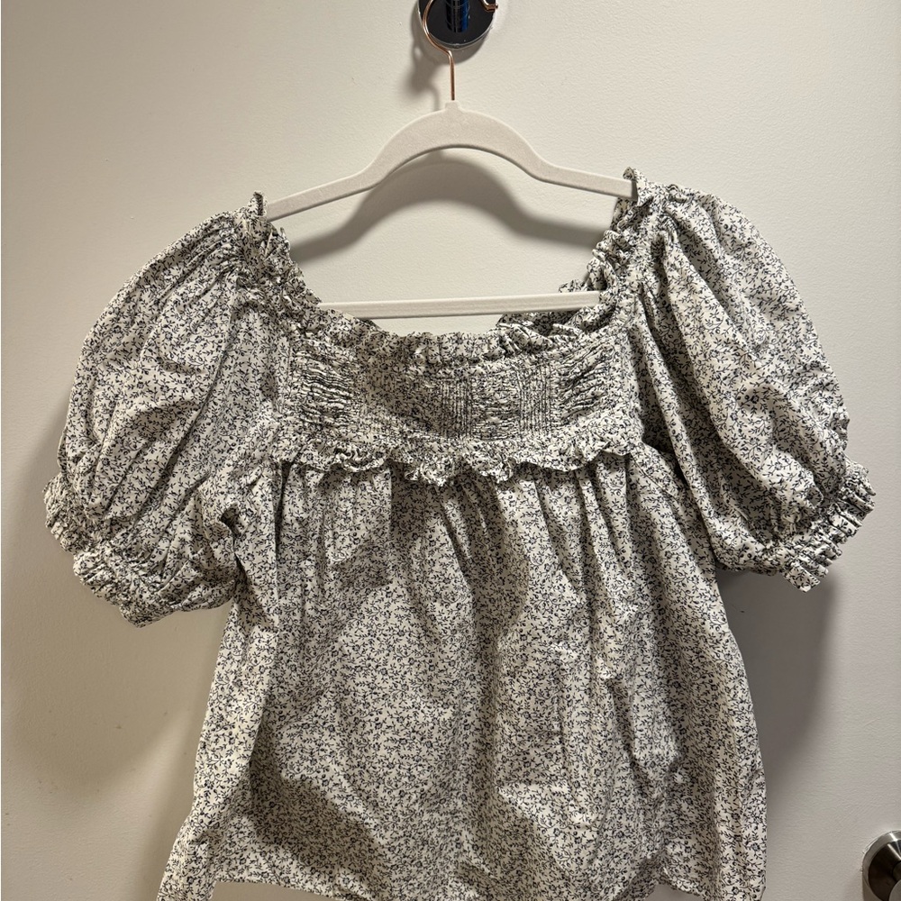 Doen Black and White Floral Blouse